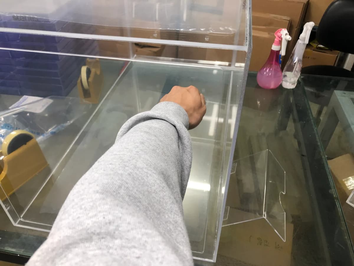 대형 오픈 쇼케이스 이미지 2